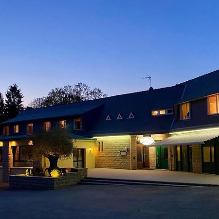 Hotel Roc Land Les Portes du Coglais Экстерьер фото
