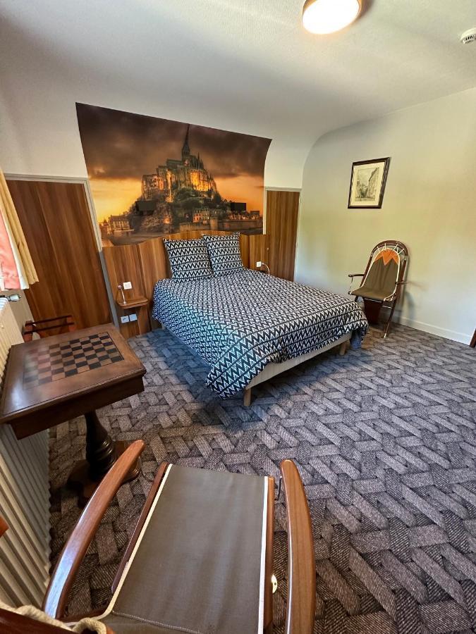Hotel Roc Land Les Portes du Coglais Экстерьер фото